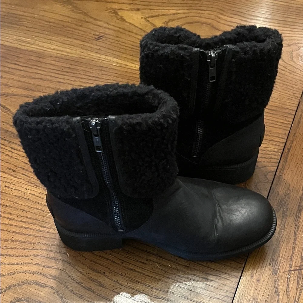 UGG cozy elegant